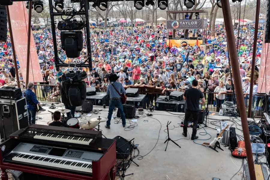 Outlaws + Legends 2026